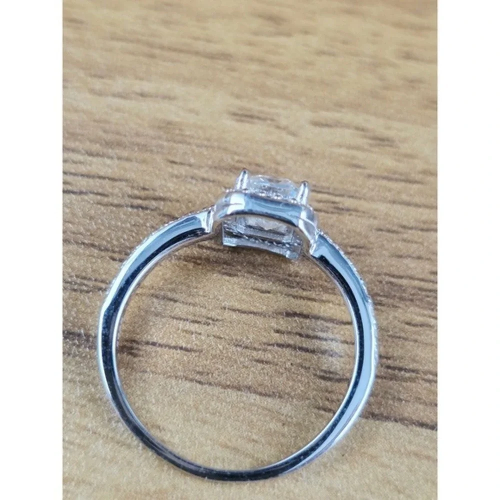 Moissanite Emerald Cut Halo Ring Size 8 Silver NEW 1.0ct D Color AR7041
